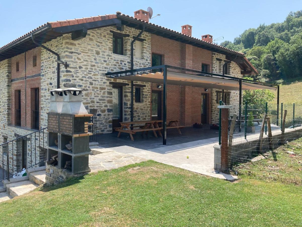 Etxeartzi Villa Arciniega Bagian luar foto